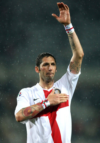 德媒：瓦茨克59%支持率当选多特主席，面临团结俱乐部的挑战（德媒：瓦茨克以59%得票当选多特主席，团结俱乐部成首要考验）