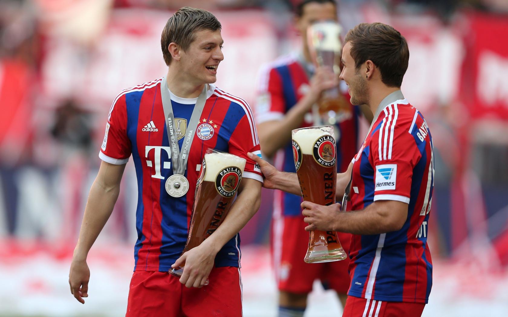 前锋单场帽子戏法，刷新赛季纪录（锋线球员上演帽子戏法，改写本赛季纪录）