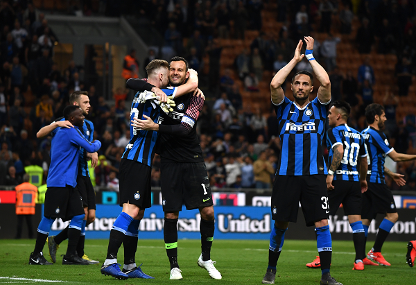 格策：世界杯绝杀阿根廷的那一刻靠的是本能；梅西是我的偶像（格策：世界杯决赛制胜球靠直觉完成，梅西始终是我偶像）