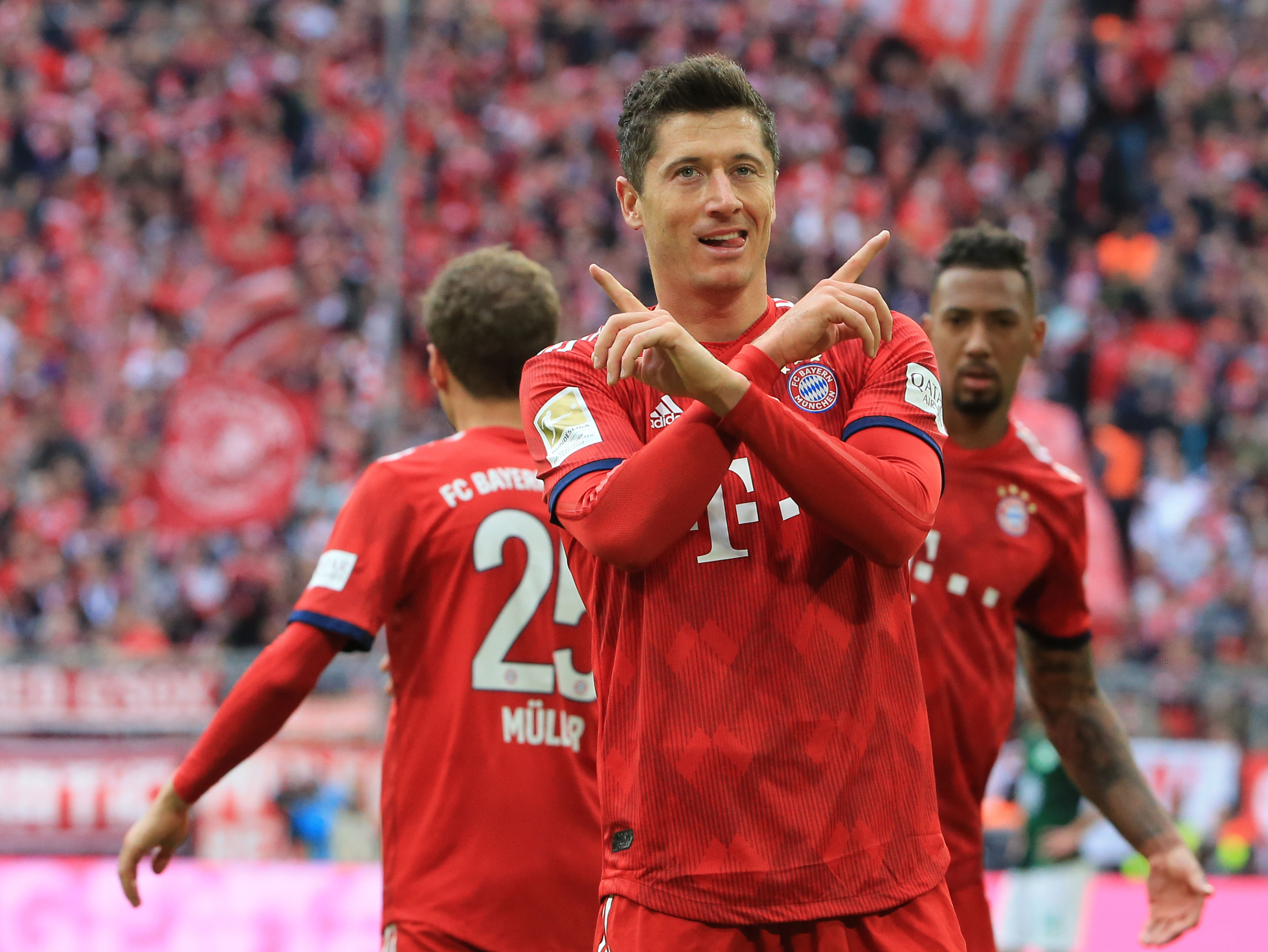 一剑封喉，杜罗精彩倒钩帮助瓦伦西亚1-0击败莱万特（杜罗倒钩制胜，瓦伦西亚1-0击退莱万特）