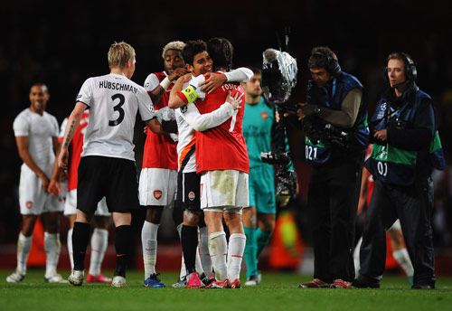 国家队教练下课风波频发（国家队帅位动荡连连）