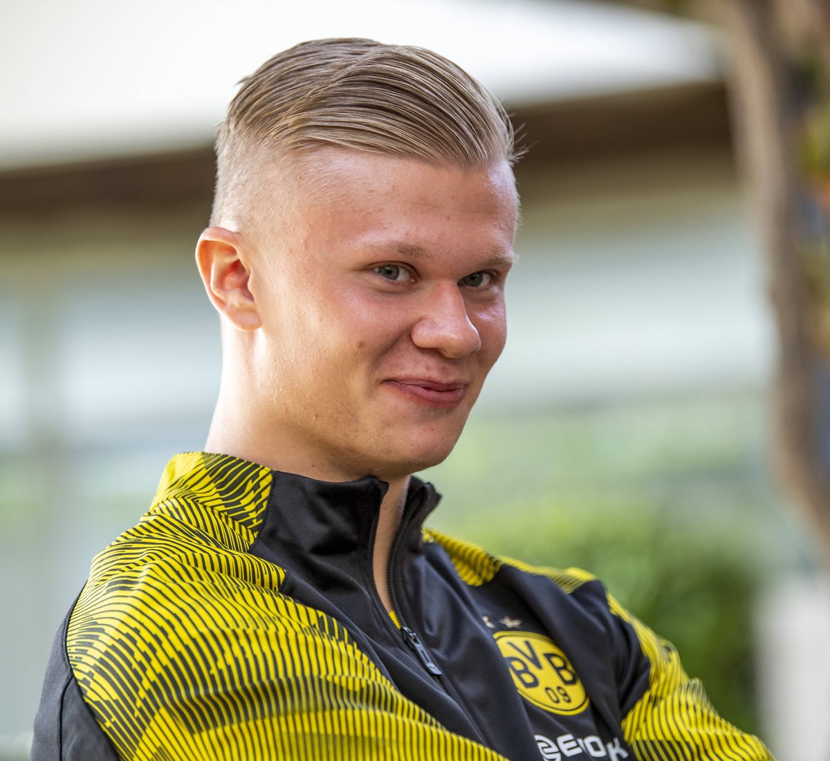 半场战报：亚特兰大1-0佛罗伦萨，德凯特拉雷助攻奥迪隆破僵（半场速递：亚特兰大1-0领先佛罗伦萨，德凯特拉雷助攻奥迪隆打破僵局）