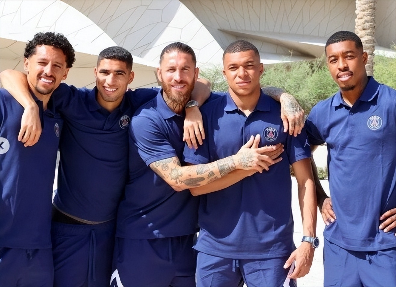 欧文突破防守造成杀伤，制造罚球（欧文强突造犯规，站上罚球线）